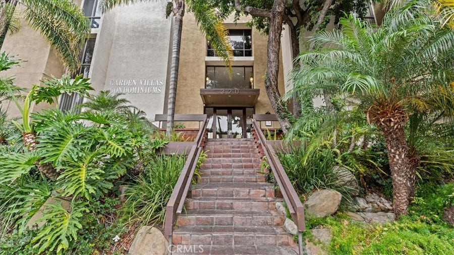 Property photo for 320 S Ardmore, Los Angeles, CA