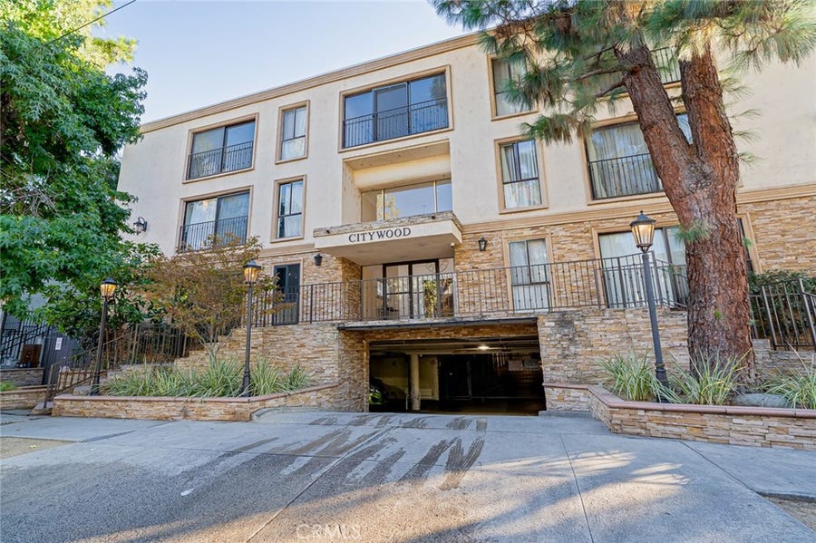 Property photo for 15344 Weddington, Sherman Oaks, CA