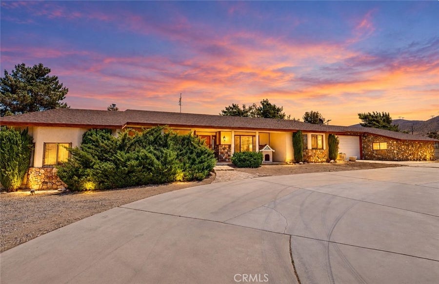 Property photo for 19574 Happy Valley, Apple Valley, CA