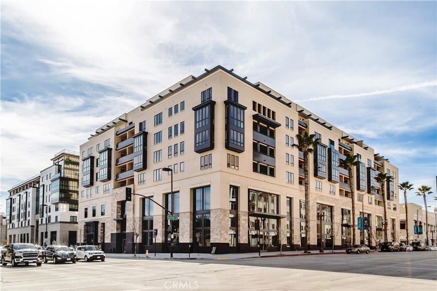 Property photo for 39 S Los Robles Avenue, #3006, Pasadena, CA