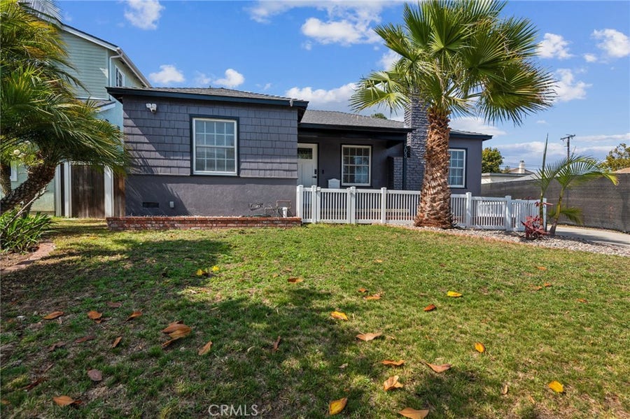 Property photo for 703 Avenue D, Redondo Beach, CA