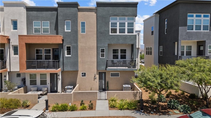 Property photo for 27034 Hummingbird Lane, Valencia, CA