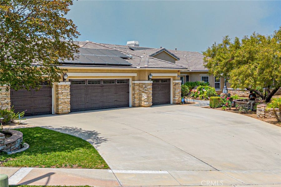 Property photo for 4088 Shady Ridge Circle, Corona, CA