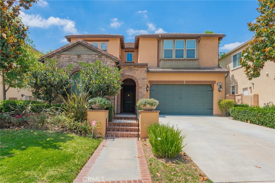 Property photo for 572 E Vosburg Drive, Azusa, CA