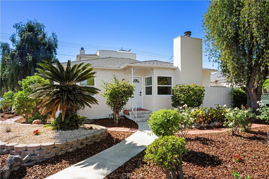 Property photo for 2759 S Barrington Avenue, Los Angeles, CA