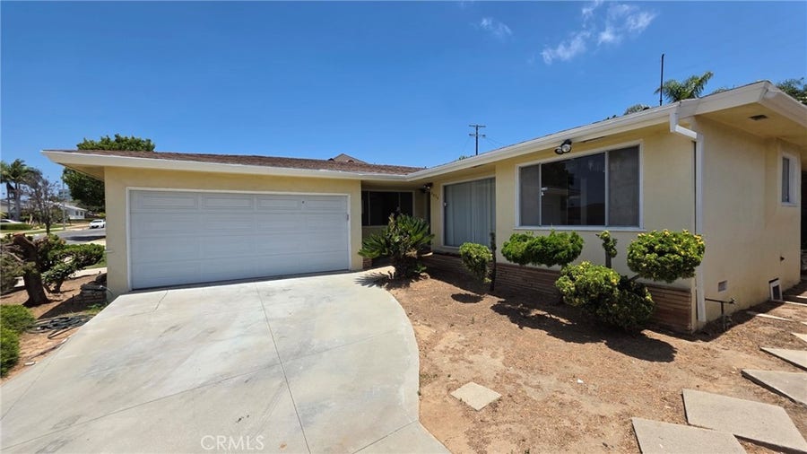 Property photo for 6034 S Kings, Los Angeles, CA