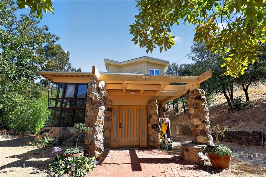 Property photo for 2914 S Foose Road, Malibu, CA