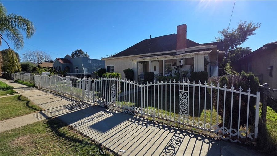 Property photo for 716 E 6th, Pomona, CA