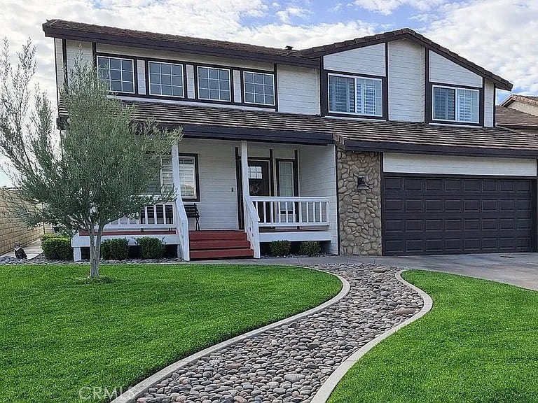 Property photo for 18285 Harbor Drive, Victorville, CA