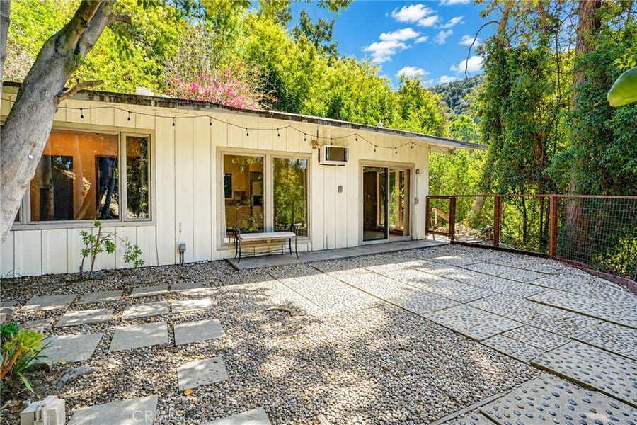 Property photo for 9837 Easton, Beverly Hills, CA