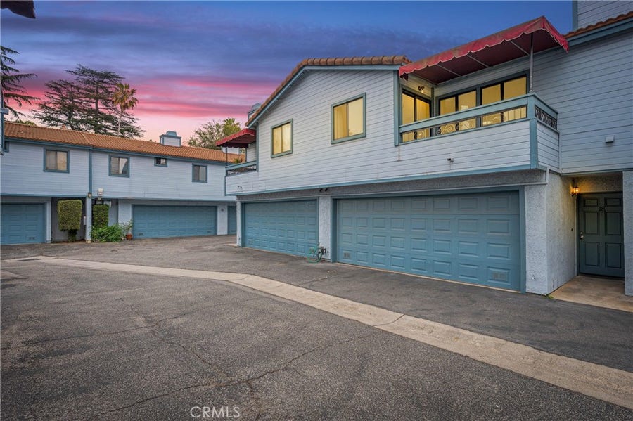 Property photo for 1255 N Los Robles Ave., #18, Pasadena, CA
