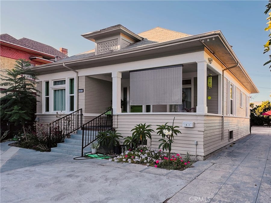 Property photo for 1011 W 20th, Los Angeles, CA