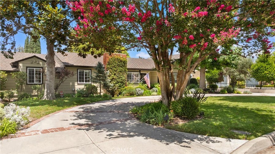 Property photo for 135 E Las Flores Ave, Arcadia, CA