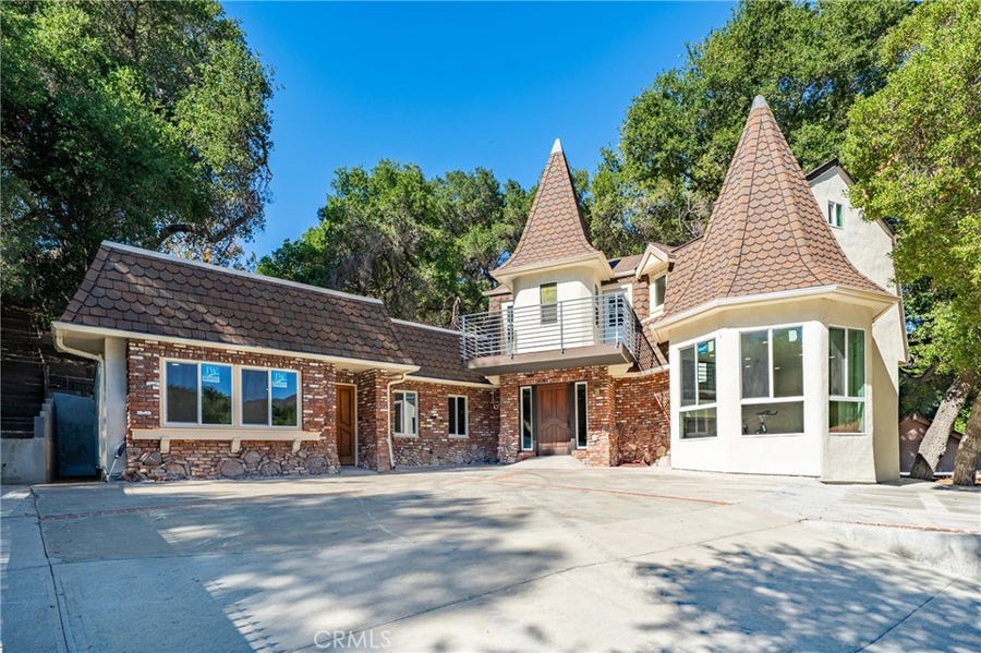 Property photo for 26251 Ravenhill Road, Canyon Country, CA