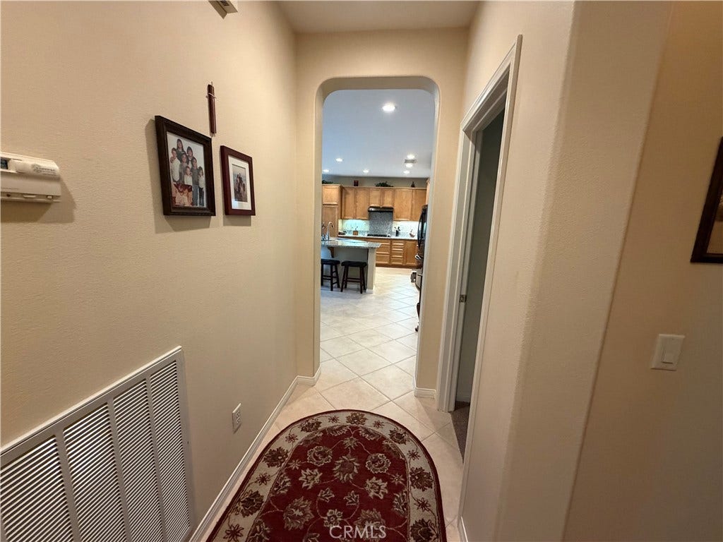 21578 Magnolia, Walnut, CA 91789 hallway
