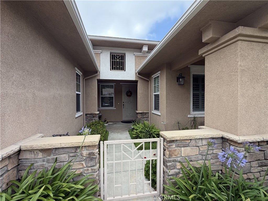 21578 Magnolia, Walnut, CA 91789 entryway