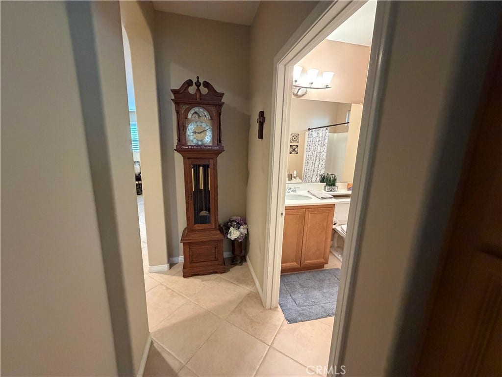 21578 Magnolia, Walnut, CA 91789 hallway