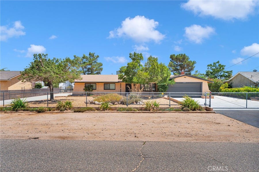 Property photo for 10387 Kern, Hesperia, CA