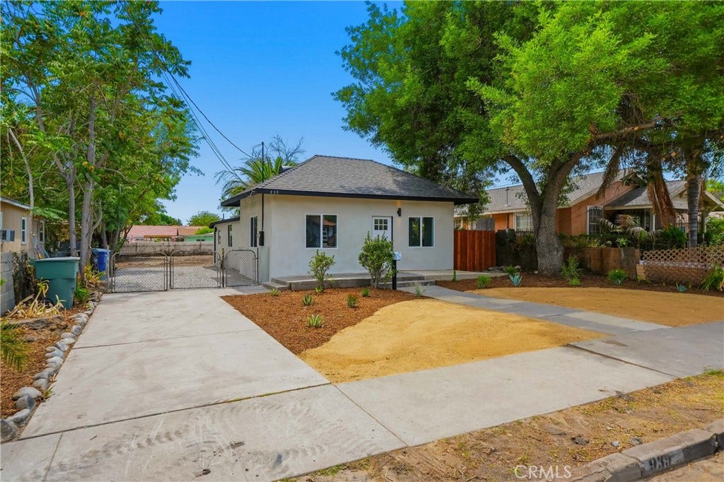 939 W 8th, San Bernardino, CA 92411 939 W 8th, San Bernardino, CA 92411