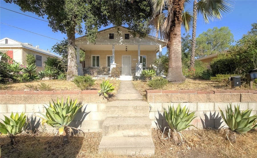 Property photo for 10610 Woodward, Sunland, CA