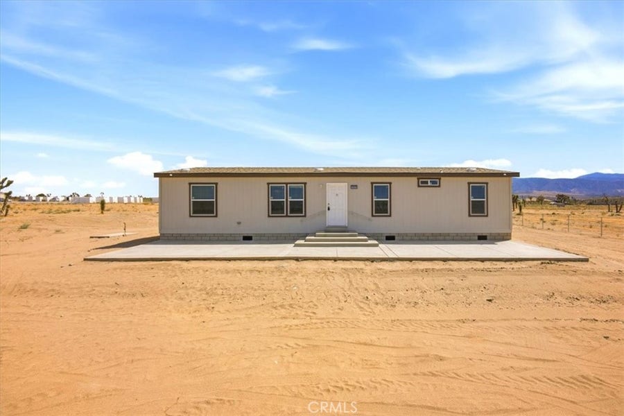 Property photo for 1825 Saragota Road, Pinon Hills, CA