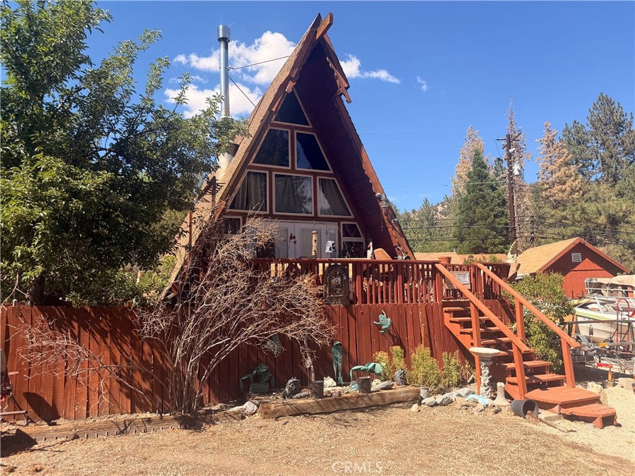 Property photo for 918 Apple, Wrightwood, CA