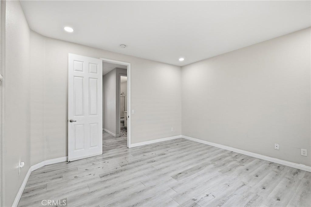 558 Calderone, Corona, CA 92879