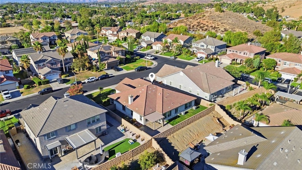 558 Calderone, Corona, CA 92879