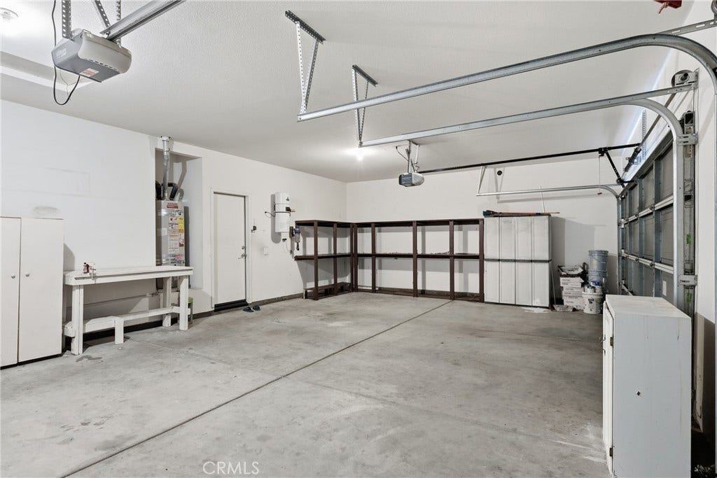 558 Calderone, Corona, CA 92879