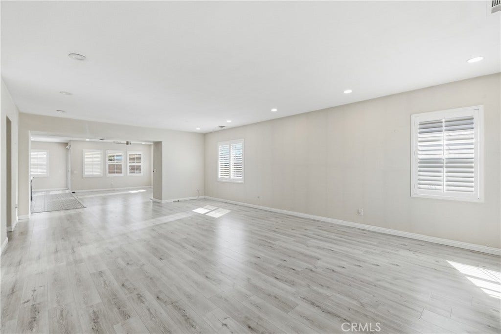 558 Calderone, Corona, CA 92879