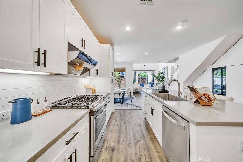 182 Finch, Lake Forest, CA 92630 182 Finch, Lake Forest, CA 92630