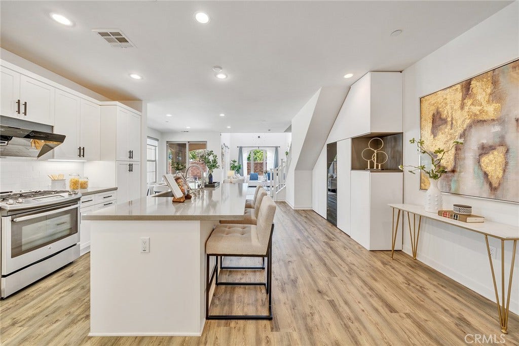 182 Finch, Lake Forest, CA 92630 182 Finch, Lake Forest, CA 92630