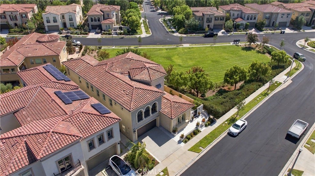 22 Calliope, Lake Forest, CA 92630 22 Calliope, Lake Forest, CA 92630