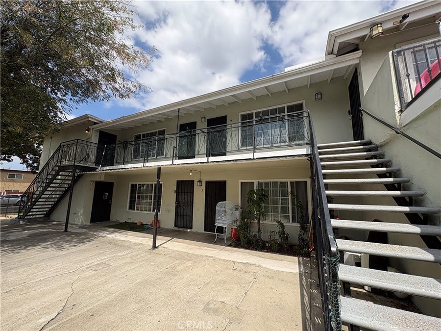 Property photo for 300 N Mountain View Place, #5, Fullerton, CA