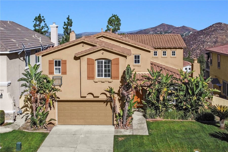 Property photo for 7 Plaza Valenza, Lake Elsinore, CA