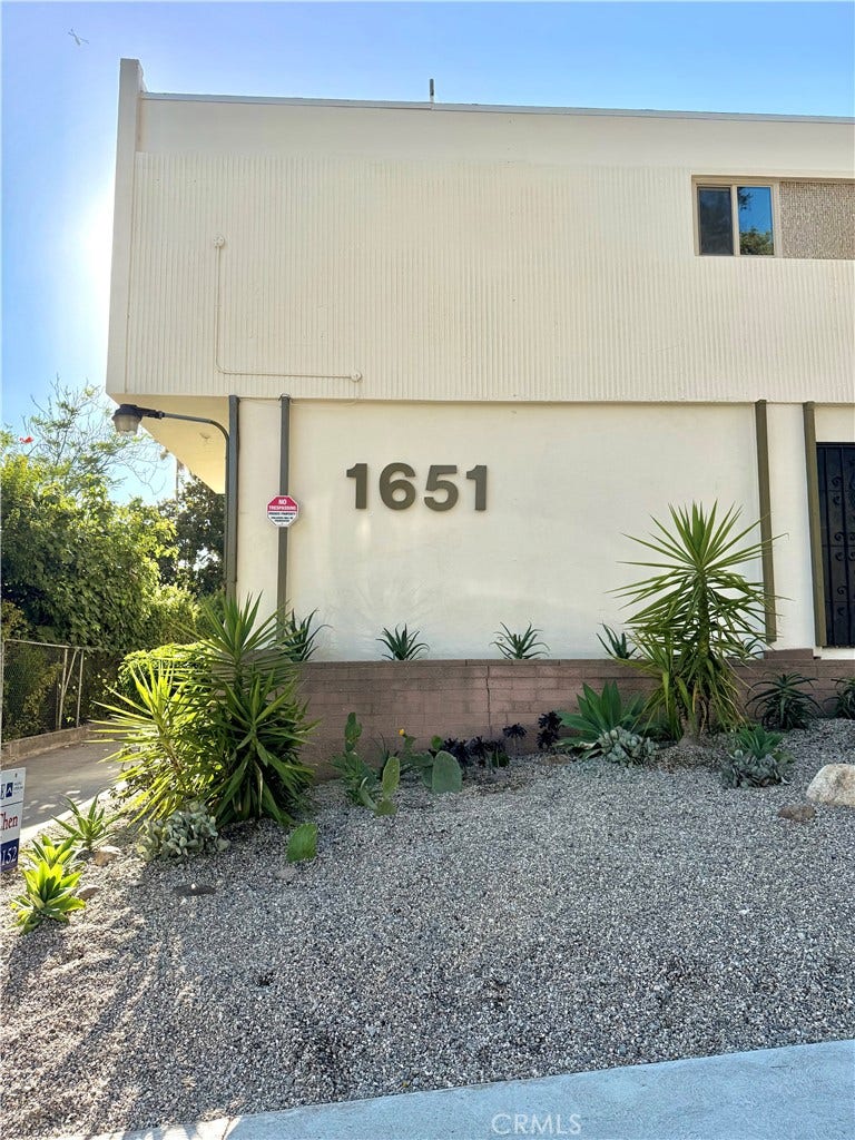 Property photo for 1651 golden gate ave, #2, Los Angeles, CA