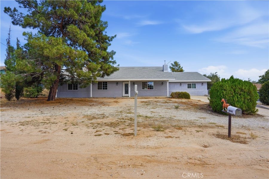 Property photo for 18060 Walnut Street, Hesperia, CA