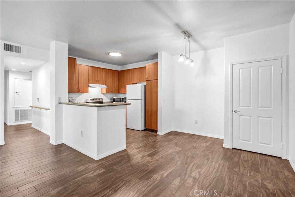 825 Francesca Drive, #103, Walnut, CA 91789 From the foyer