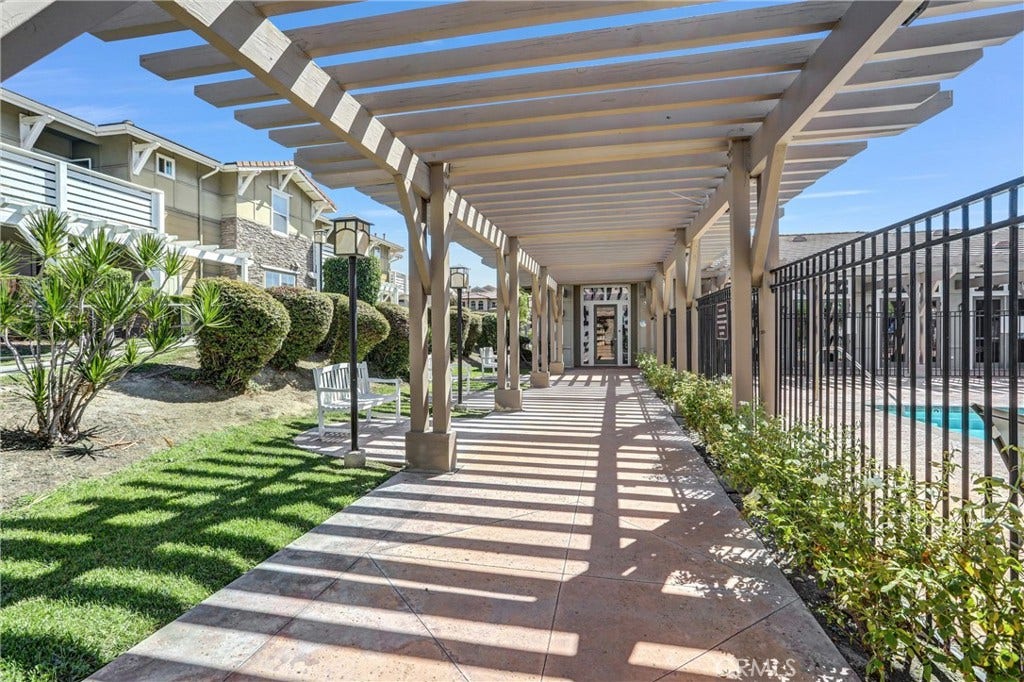 825 Francesca Drive, #103, Walnut, CA 91789 825 Francesca Drive, #103, Walnut, CA 91789