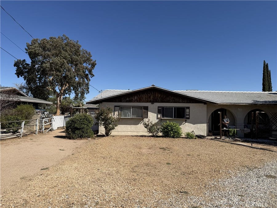 Property photo for 17676 Main Street, Hesperia, CA
