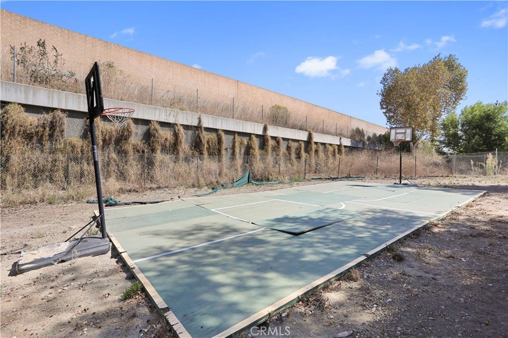 14611 Pipeline, Chino, CA 91710