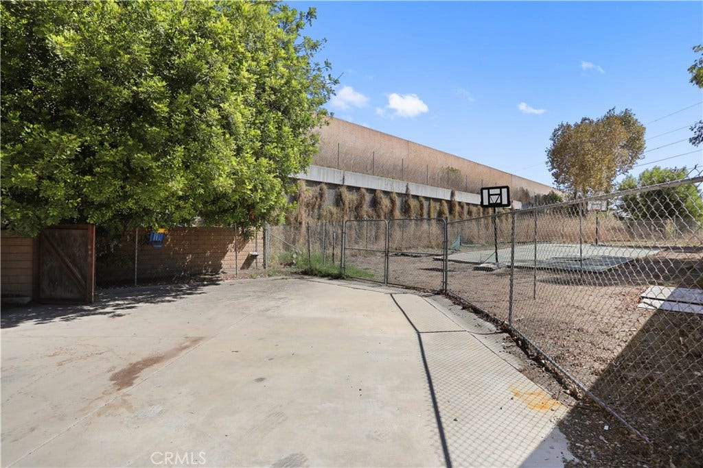 14611 Pipeline, Chino, CA 91710