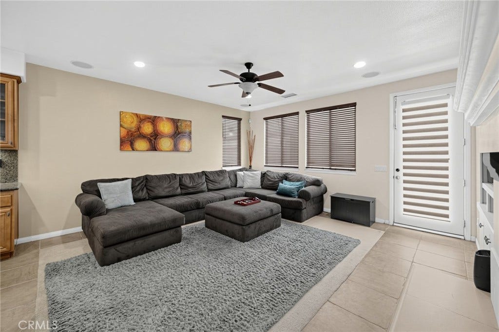 14099 Springwater, Corona, CA 92880 14099 Springwater, Corona, CA 92880