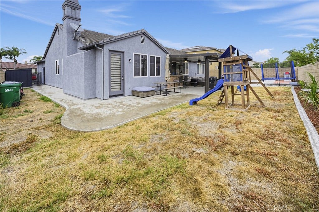 14099 Springwater, Corona, CA 92880 14099 Springwater, Corona, CA 92880