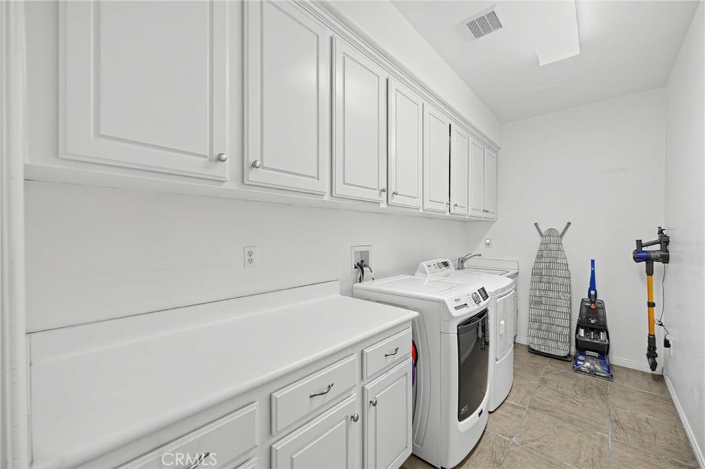 14099 Springwater, Corona, CA 92880 14099 Springwater, Corona, CA 92880