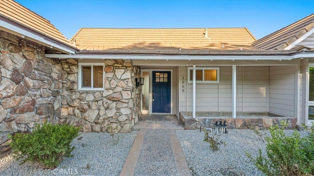 1668 Chestnut Hill, Walnut, CA 91789 1668 Chestnut Hill, Walnut, CA 91789