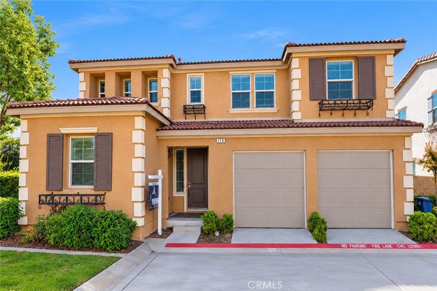 Property photo for 119 West Via Rua Flores, Ontario, CA