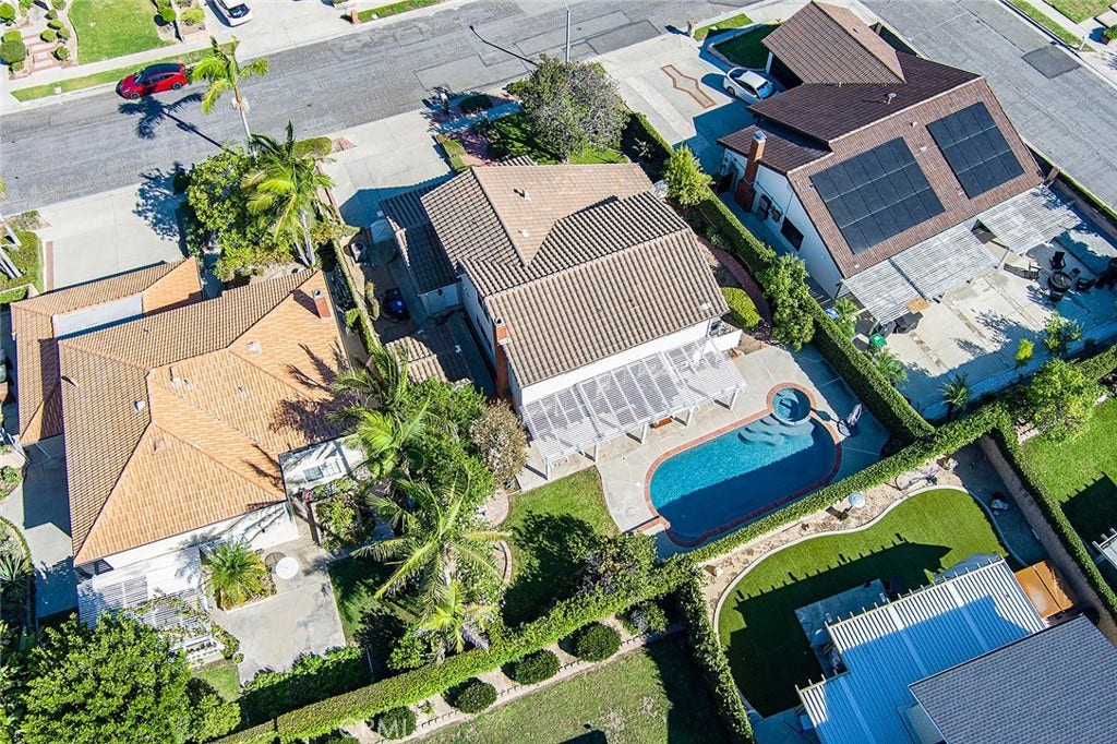1307 Eltham, Fullerton, CA 92833