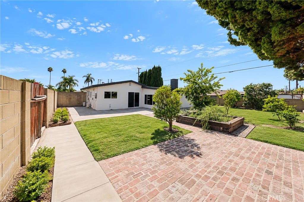 7437 El Verano, Buena Park, CA 90620 7437 El Verano, Buena Park, CA 90620