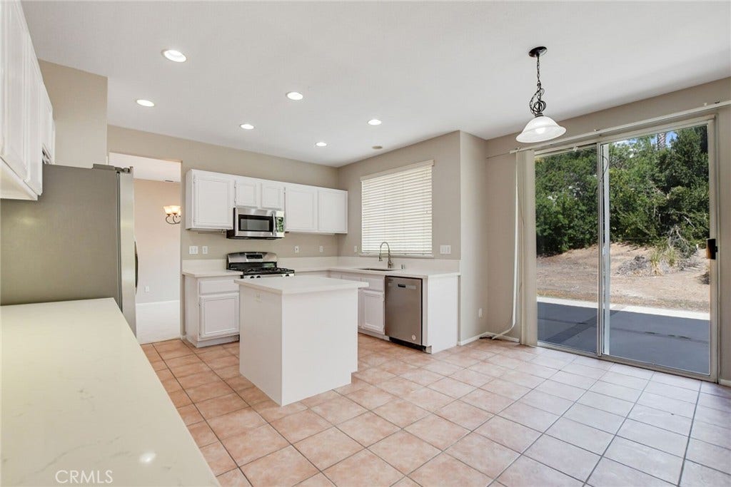 32904 Cinon Drive, Temecula, CA 92592 32904 Cinon Drive, Temecula, CA 92592